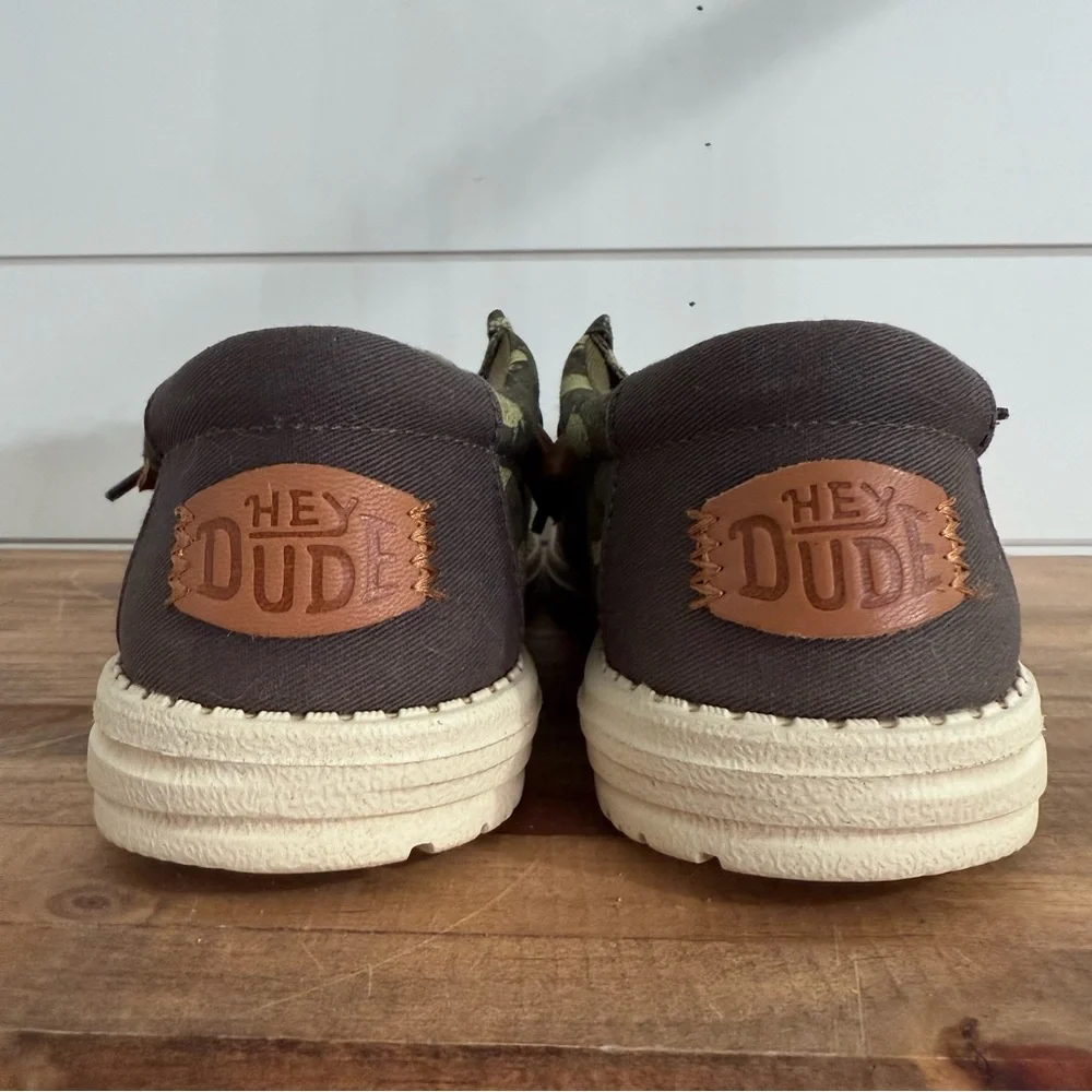 Hey Dude Men's Olive Camo Fish - Picture 3 of 5